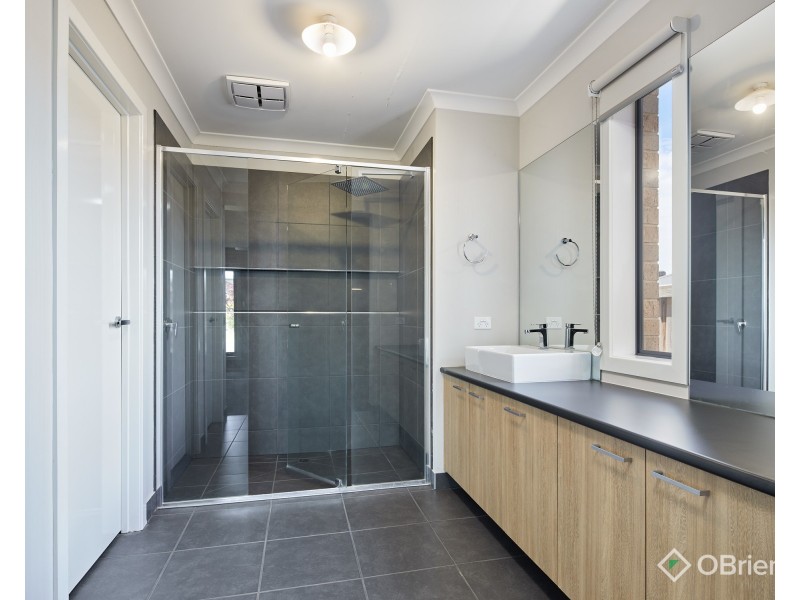 2 Limestone Court, Warragul VIC 3820