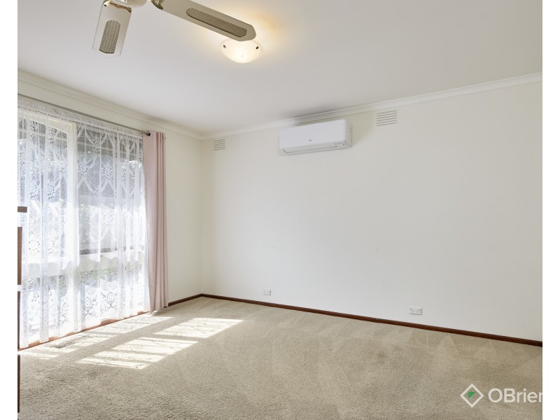 11 Mclean Street, Drouin VIC 3818