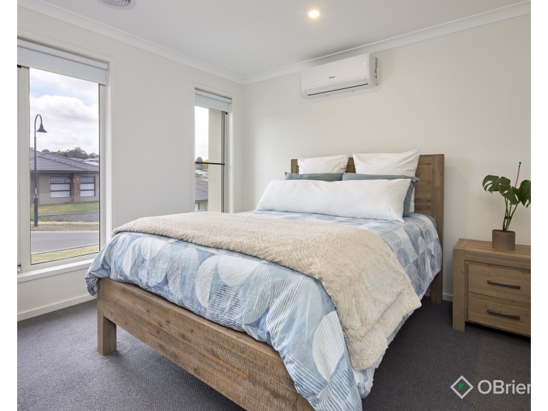 9 Mangrove Street, Warragul VIC 3820