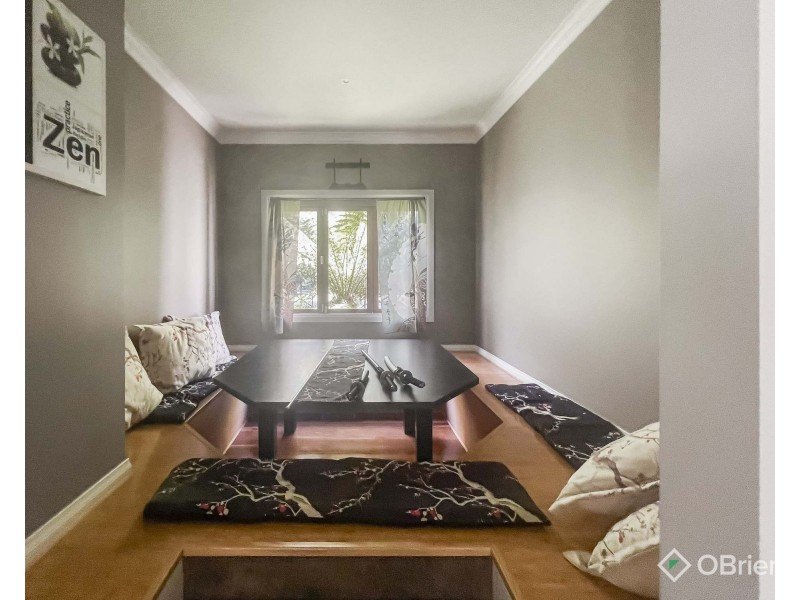 6 Robin Hood Way, Drouin VIC 3818