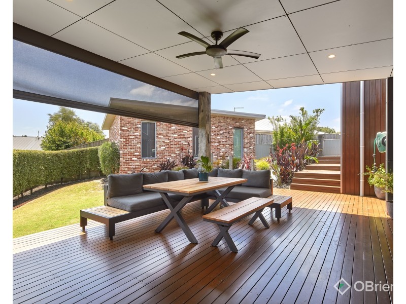 12 Hawkesburn Court, Warragul VIC 3820