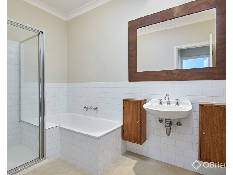 65 Main South Road, Drouin VIC 3818