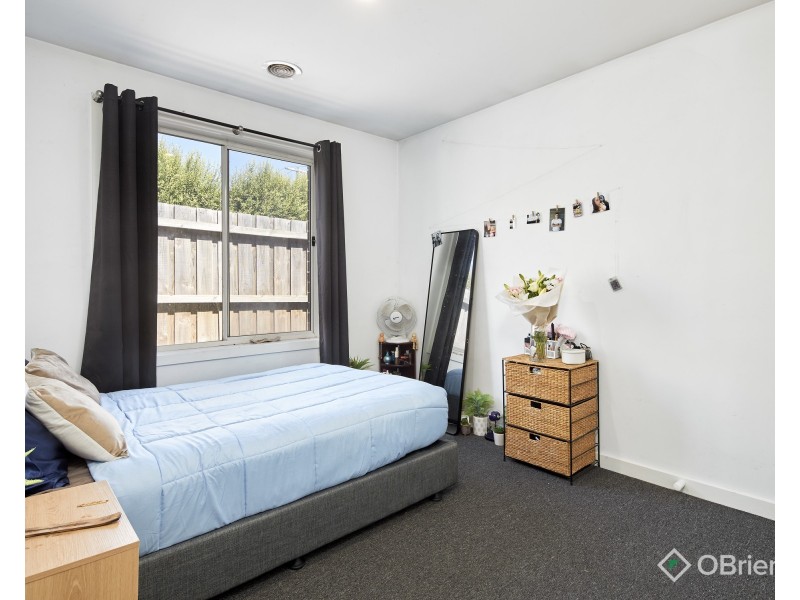 6 Hatfield Drive, Drouin VIC 3818