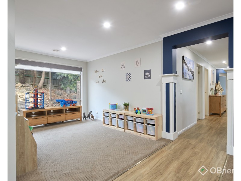 6 Andrew Court, Drouin VIC 3818
