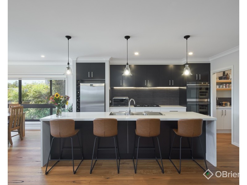 92 Bexley Boulevard, Drouin VIC 3818