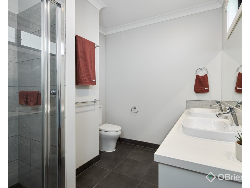 92 Bexley Boulevard, Drouin VIC 3818