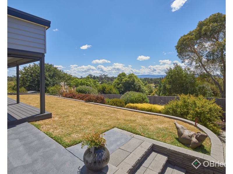 92 Bexley Boulevard, Drouin VIC 3818