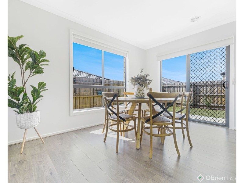 7/16 Mckindlay Street, Drouin VIC 3818