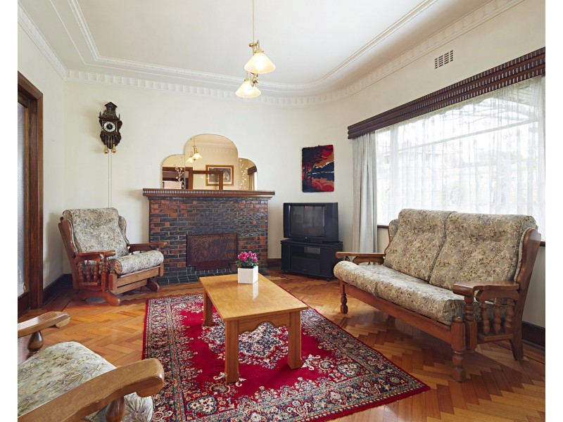 24 Clifford Street, Warragul VIC 3820