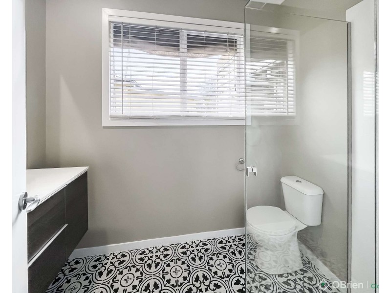 8 Fairchild Street, Drouin VIC 3818