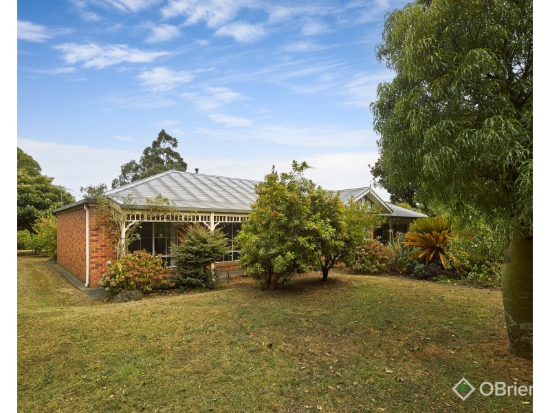 3 Pepperell Drive, Drouin VIC 3818