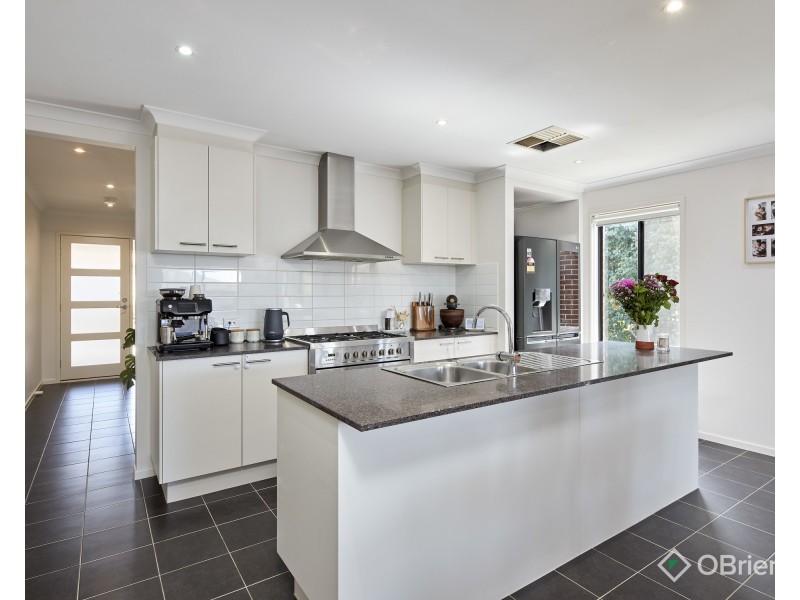 6 Opal Court, Warragul VIC 3820
