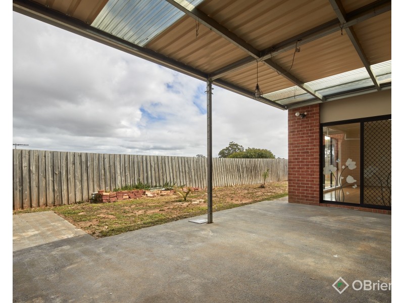 27 Skipton Street, Drouin VIC 3818