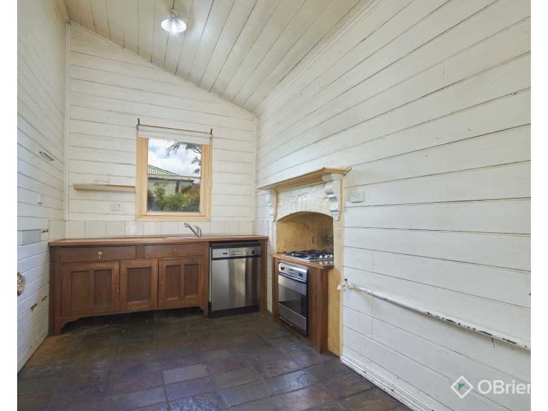 64 Waterloo Road, Yarragon VIC 3823