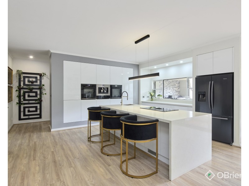 6 Wolff Street, Drouin VIC 3818