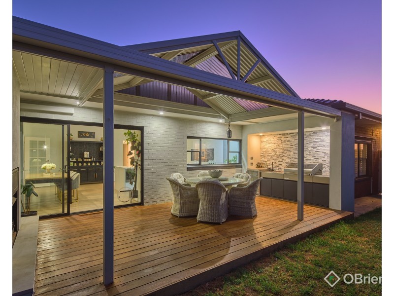 6 Wolff Street, Drouin VIC 3818