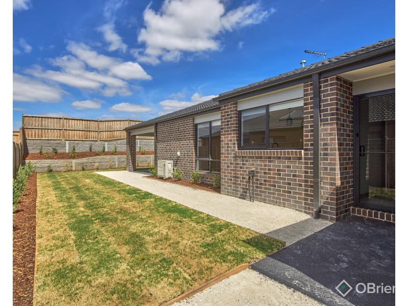 18 Royston Avenue, Warragul VIC 3820