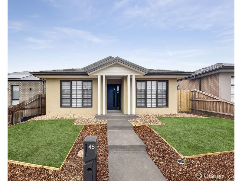 45 Harmon Drive, Drouin VIC 3818