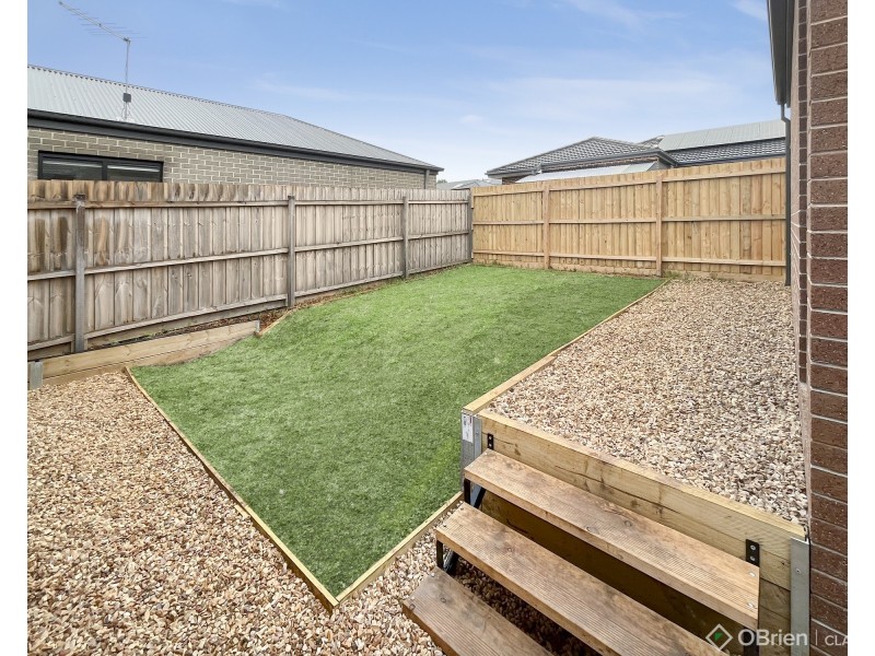 45 Harmon Drive, Drouin VIC 3818