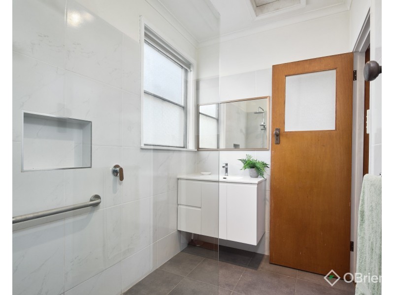 16 Henshall Street, Warragul VIC 3820