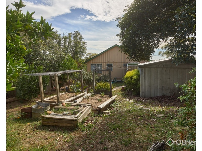 16 Henshall Street, Warragul VIC 3820