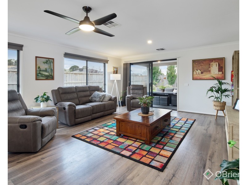 14 Nolan Drive, Warragul VIC 3820