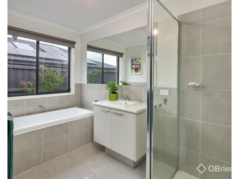 14 Nolan Drive, Warragul VIC 3820