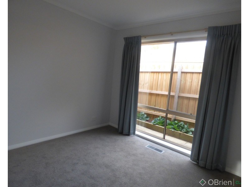 2/6 Chelsea Court, Warragul VIC 3820