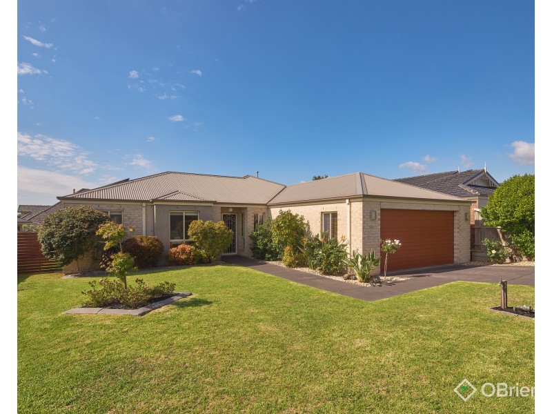 20 Lyndhurst Square, Drouin VIC 3818