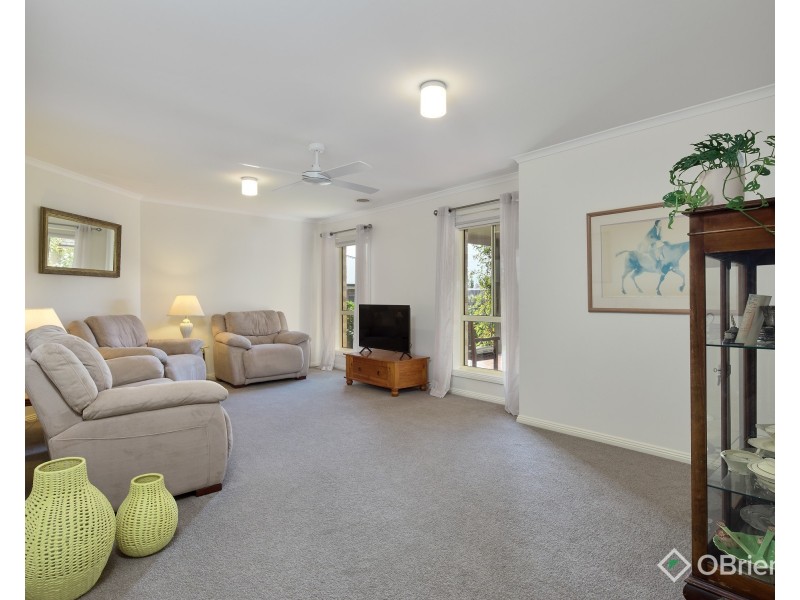 20 Lyndhurst Square, Drouin VIC 3818