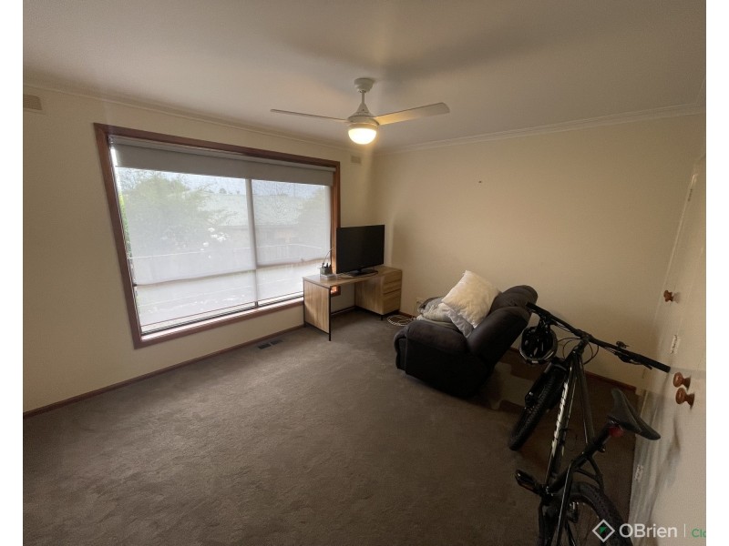 6 Brynwood Avenue, Drouin VIC 3818