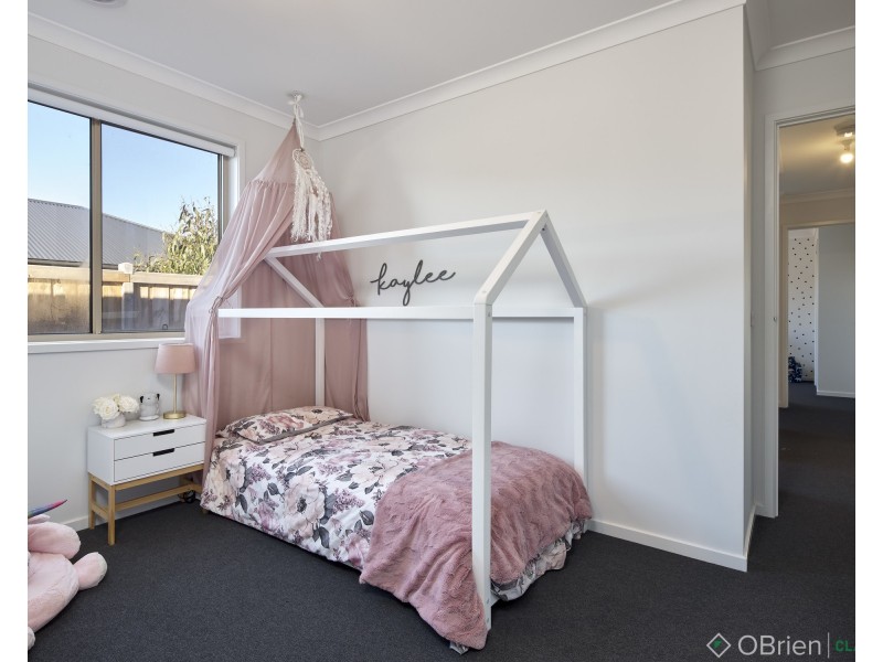 17 Nolan Drive, Warragul VIC 3820