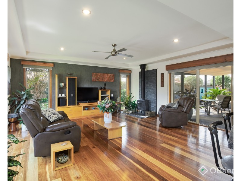 19 Melanie Drive, Warragul VIC 3820