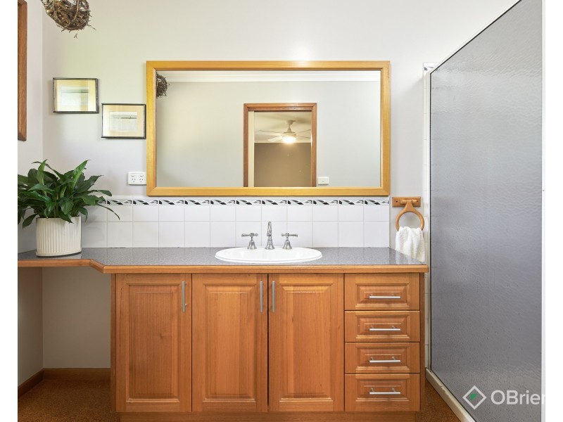 19 Melanie Drive, Warragul VIC 3820