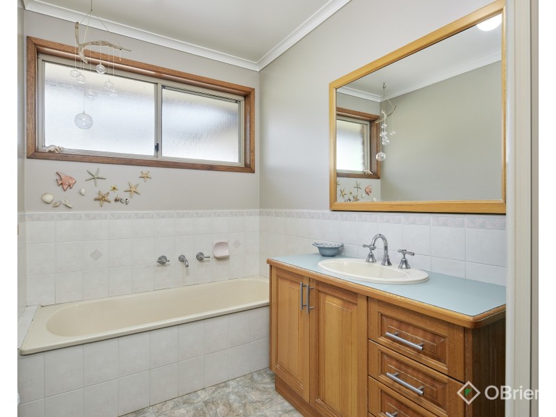 19 Melanie Drive, Warragul VIC 3820