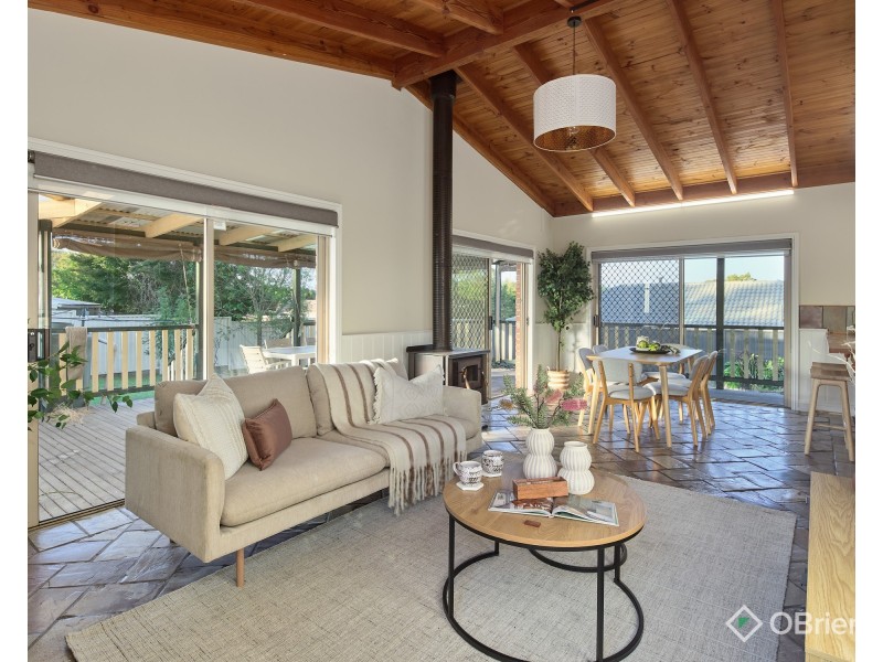 12 Bevan Court, Pakenham VIC 3810