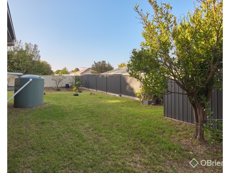 12 Bevan Court, Pakenham VIC 3810