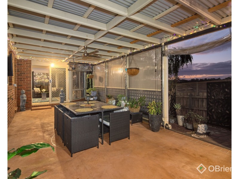 17 Janine Court, Drouin VIC 3818