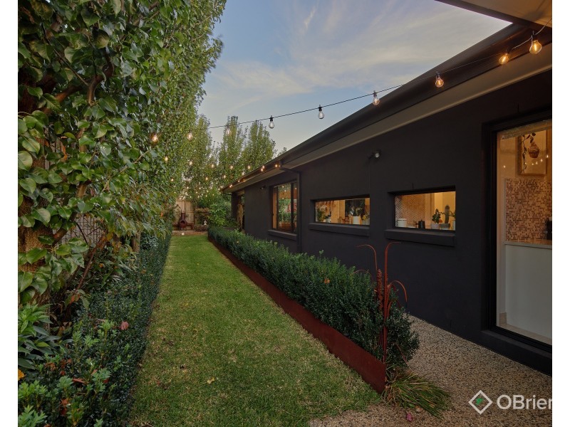 8 Cullen Street, Warragul VIC 3820