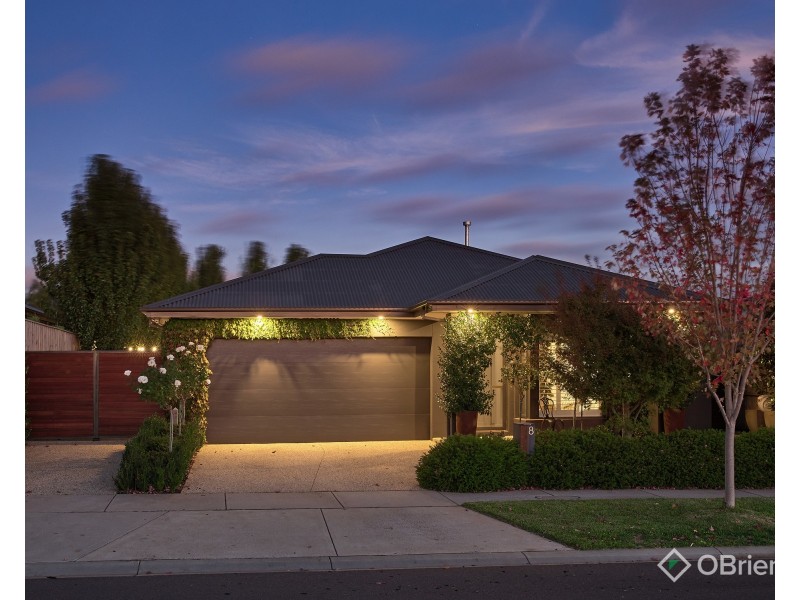 8 Cullen Street, Warragul VIC 3820