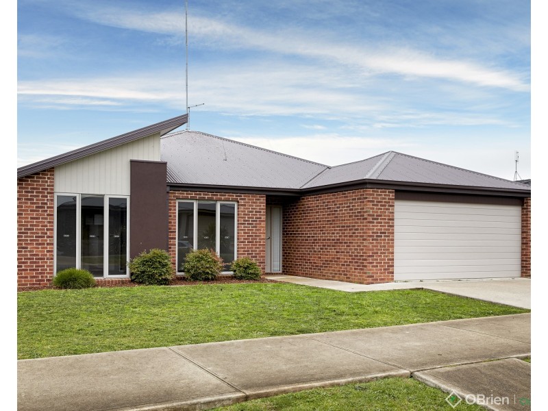 182 Twin Ranges Drive, Warragul VIC 3820