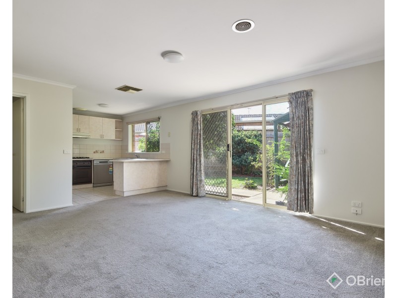 5 Walker Drive, Drouin VIC 3818