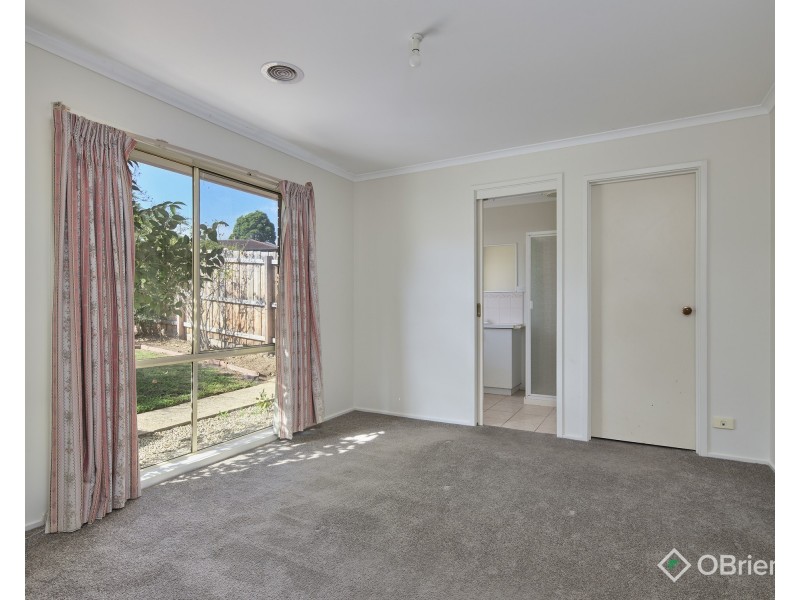 5 Walker Drive, Drouin VIC 3818