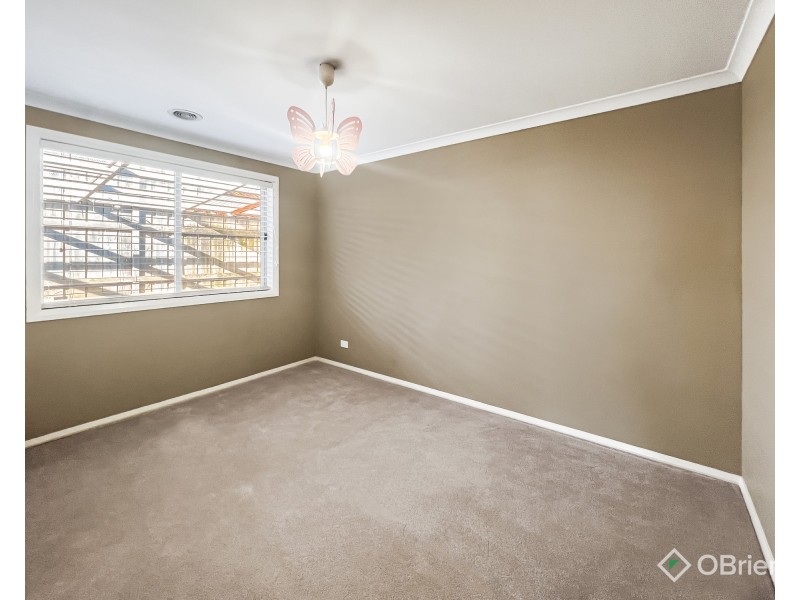 95 Jackson Drive, Drouin VIC 3818