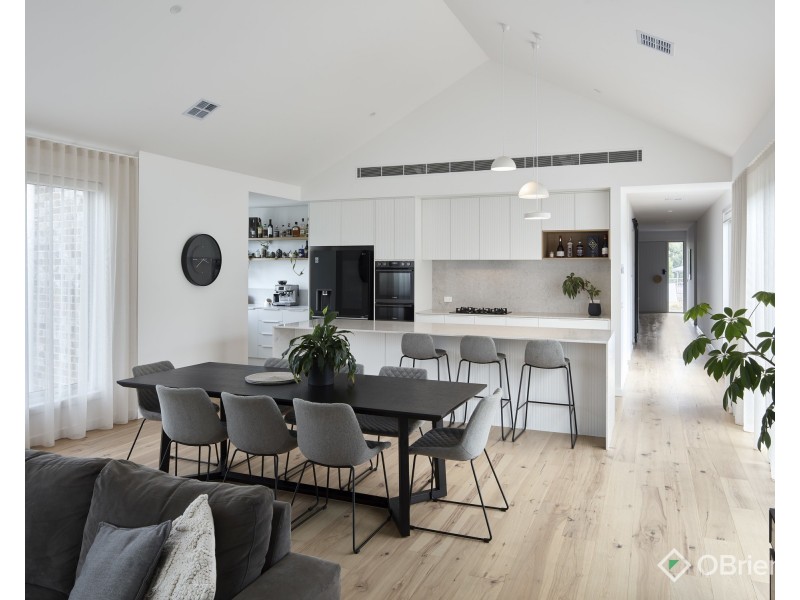 25 Sloane Square, Drouin VIC 3818