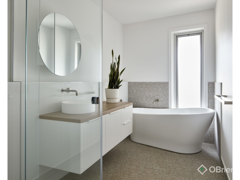 25 Sloane Square, Drouin VIC 3818