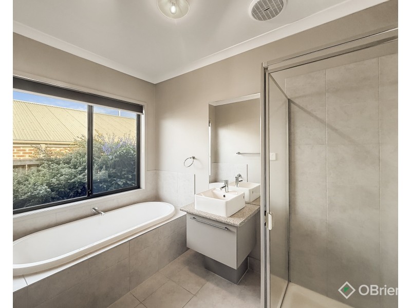 10 Skyline Drive, Warragul VIC 3820