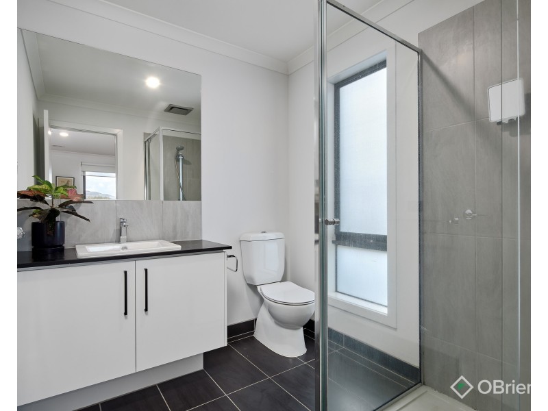 14 Thames Avenue, Drouin VIC 3818