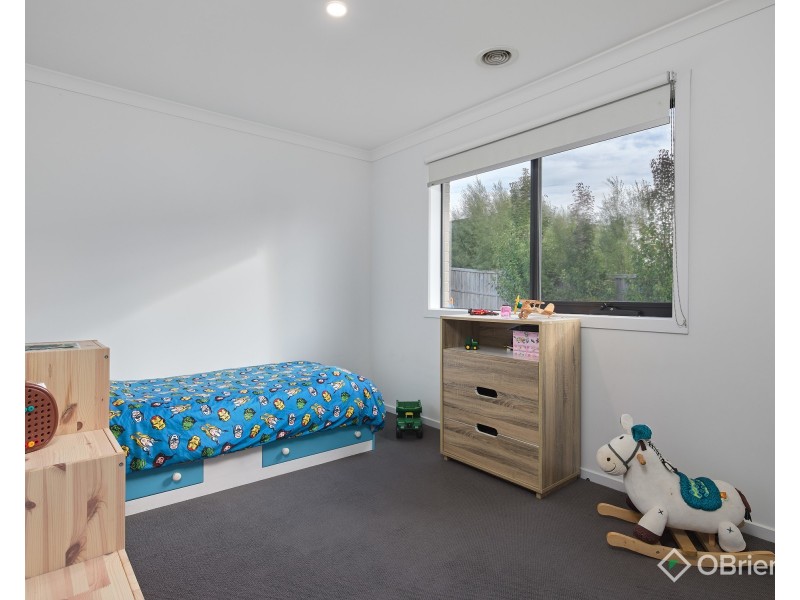 14 Thames Avenue, Drouin VIC 3818