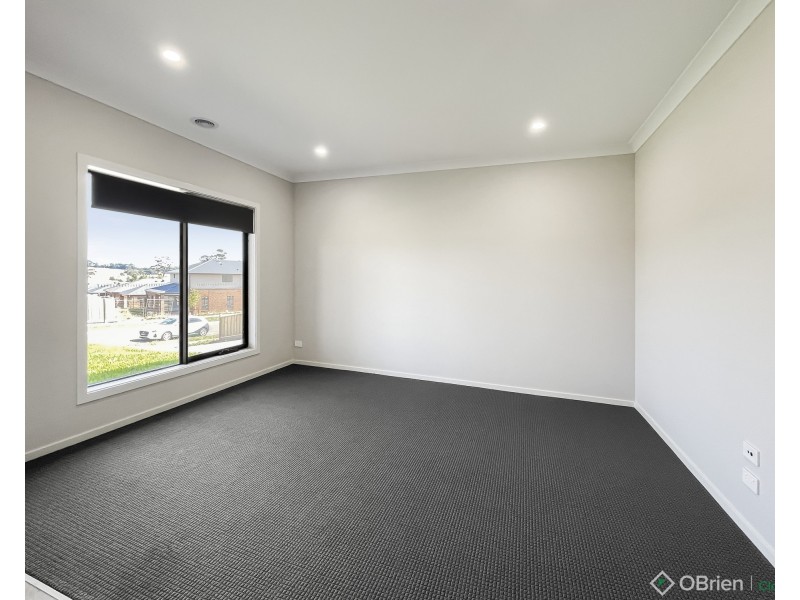 4 Evecta Street, Drouin VIC 3818